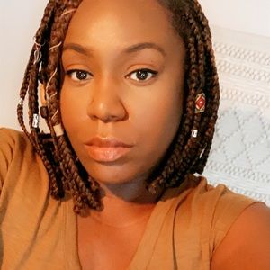 Meet your Posher, Eve